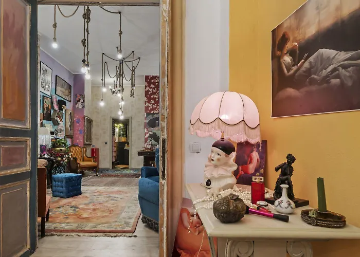 Stay In A Writer'S 19Th Century Villa Calea Victoriei