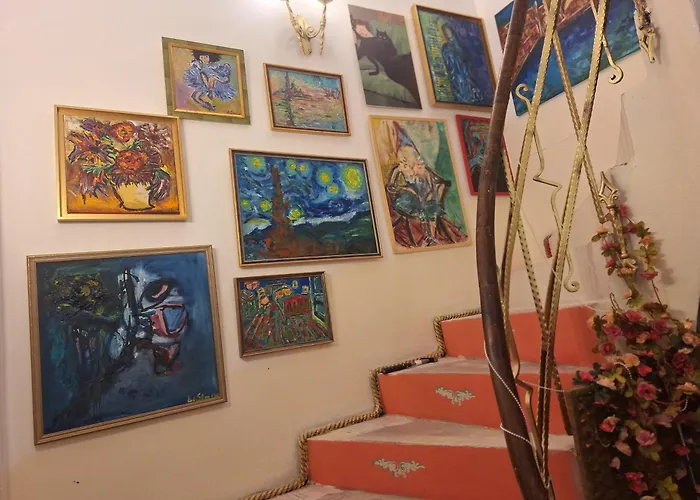 Stay In A Writer'S 19Th Century Villa Calea Victoriei